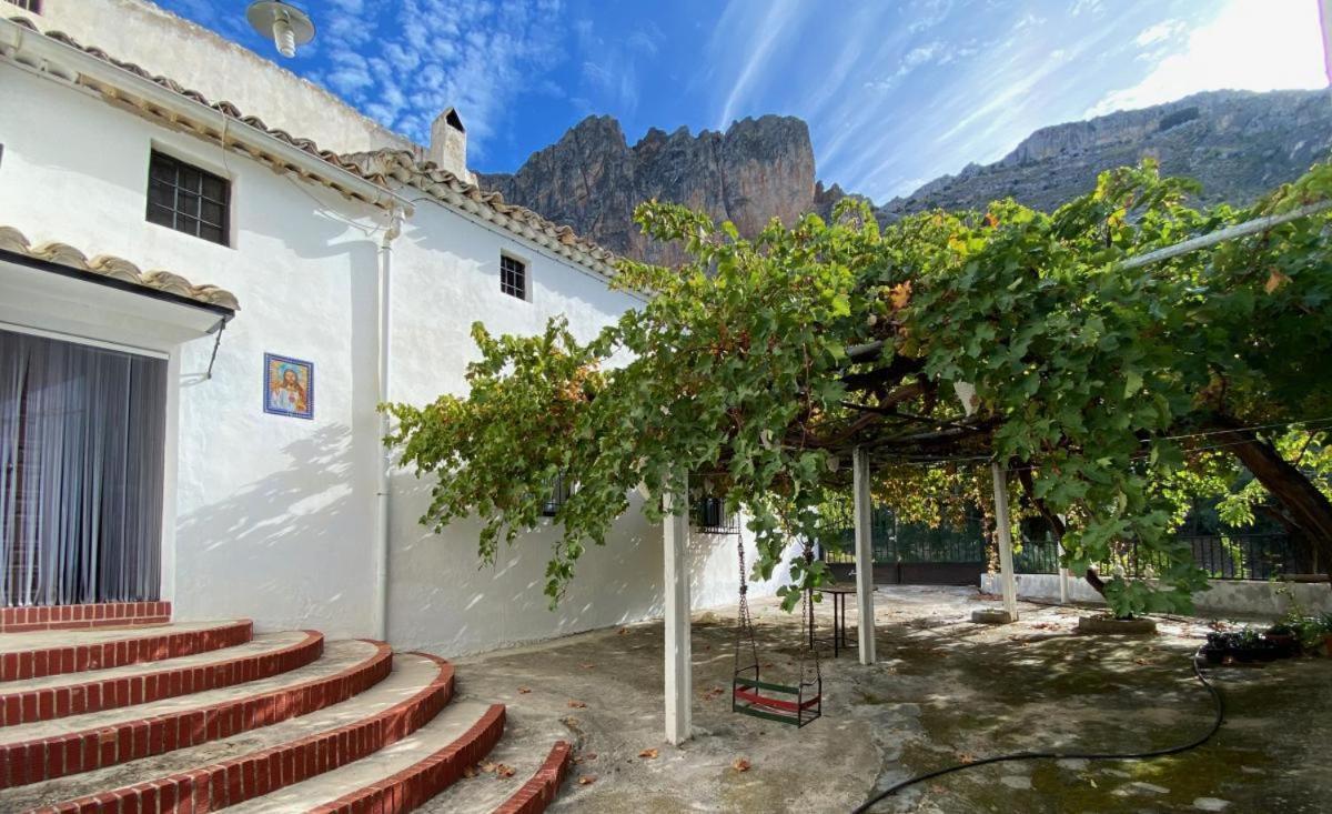 Cortijo El Chorreadero En Parque Natural Sierra De Cazorla Los Rosales  Exteriör bild